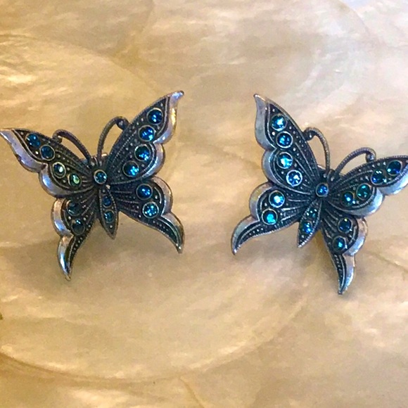 Jewelry - 🦋CLIP BUTTERFLY EARRINGS